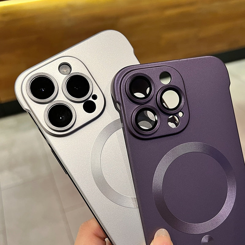 Matowe, ultracienkie, elastyczne etui na iPhone'a - zgodne z MagSafe