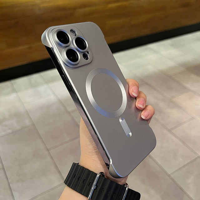 Matowe, ultracienkie, elastyczne etui na iPhone'a - zgodne z MagSafe